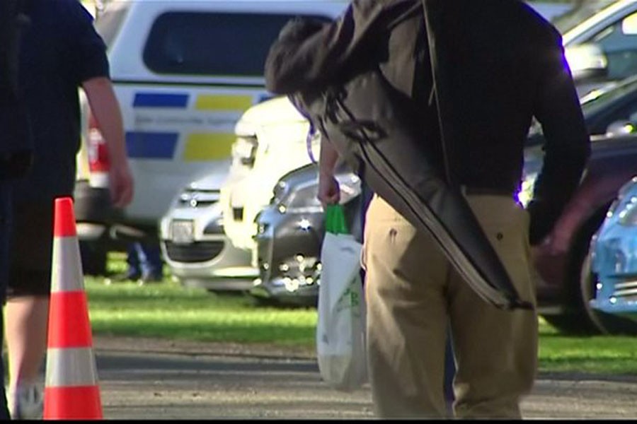 New Zealanders start handing over guns