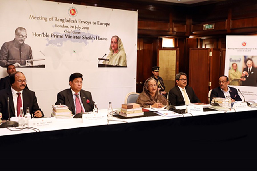 Prime Minister Sheikh Hasina speaking as the chief guest at the 'Envoys’ Conference', the first of its kind, in London