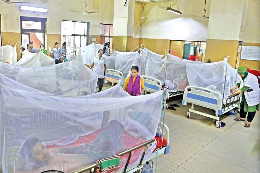 300 health workers infected with dengue while treating patients