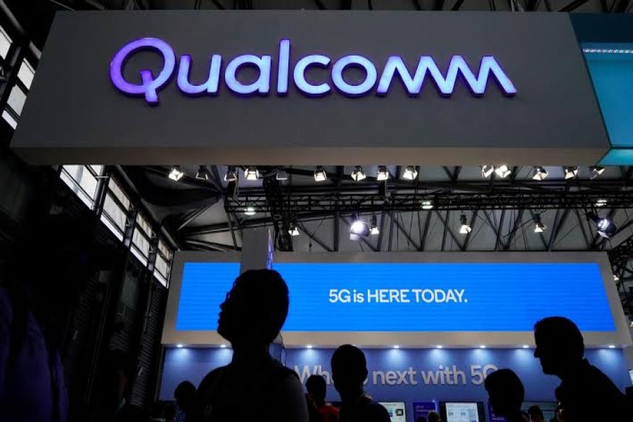 FILE PHOTO: A Qualcomm sign is pictured at Mobile World Congress (MWC) in Shanghai, China June 28, 2019. REUTERS/Aly Song/File Photo