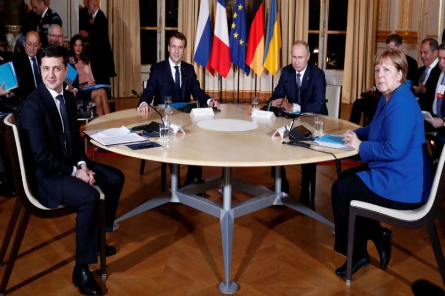 Ukraine's Volodymyr Zelensky, France's Emmanuel Macron, Russia's Vladimir Putin and Germany's Angela Merkel at the Élysée Palace in Paris - Reuters photo
