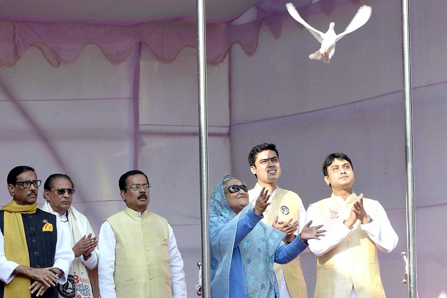 Prime Minister Sheikh Hasina inaugurating the grand reunion of incumbent and former leaders of Chhatra League marking its 72nd founding anniversary at the historic Suhrawardy Udyan in Dhaka on Saturday afternoon. -PID Photo