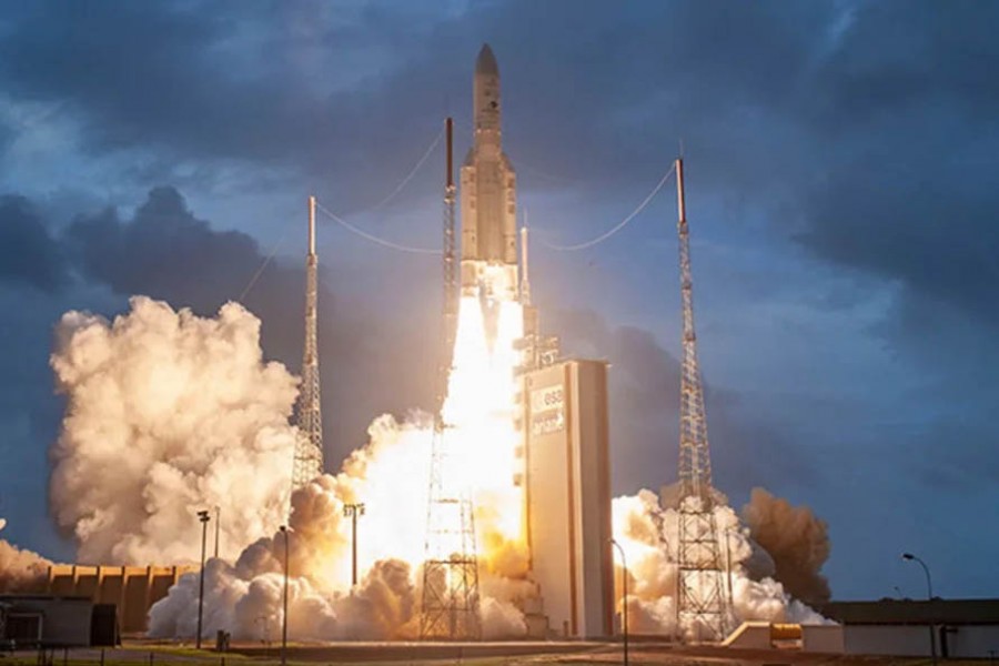 India launches telecom satellite "GSAT-30"