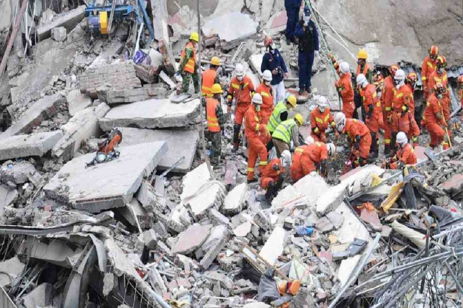 Man rescued after 69 hours in rubble of fallen China hotel