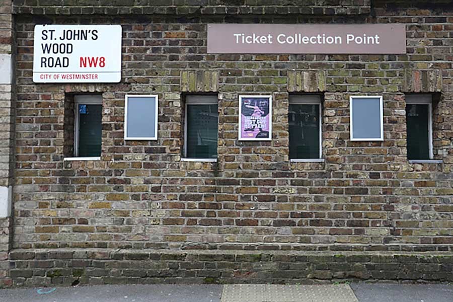 A ticket collection point outside Lord's Cricket Ground wears a deserted look	— Internet