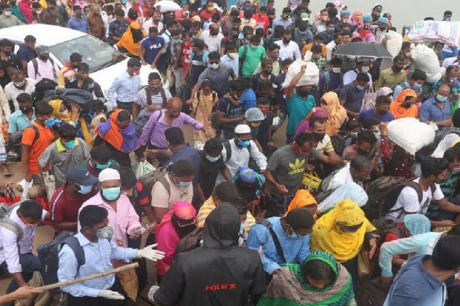 People flocking back to Dhaka after Eid exodus