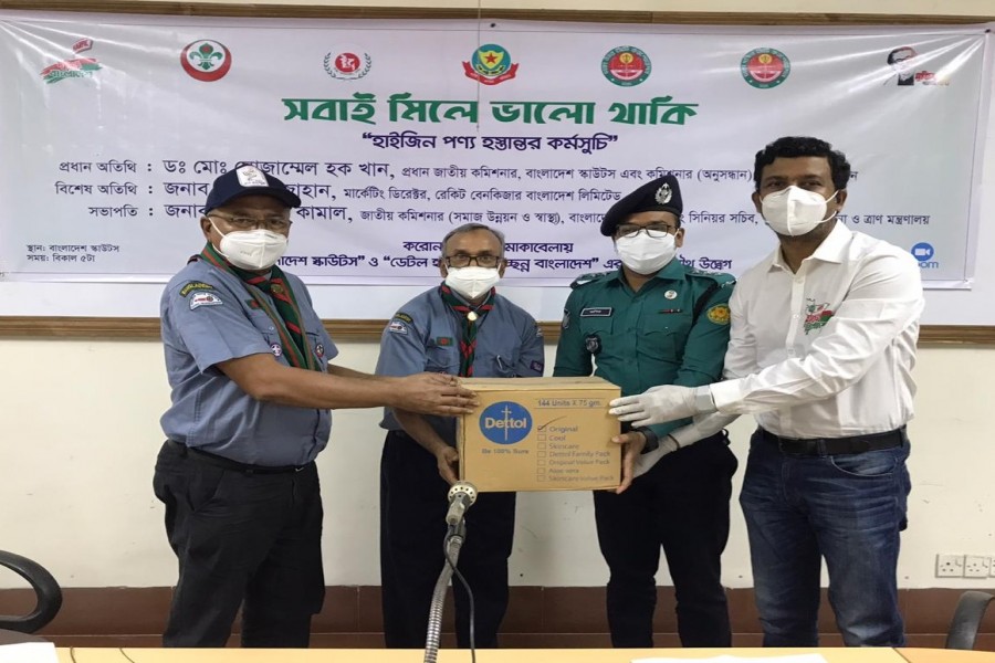Dettol Harpic, Bangladesh Scouts donate hygiene products to frontline  activists
