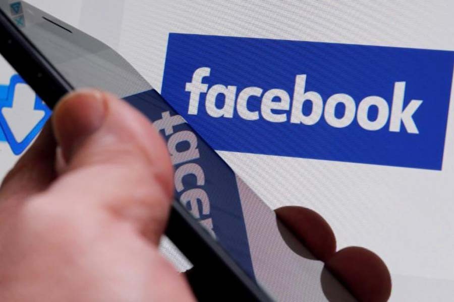 Biggest Canadian banks join boycott of Facebook platforms
