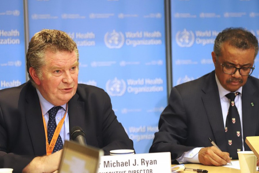 Dr Michael Ryan(L), executive director of the World Health Organization (WHO) Health Emergencies Program, addresses a press conference in Geneva, Switzerland on February 18, 2020 — Xinhua/Files