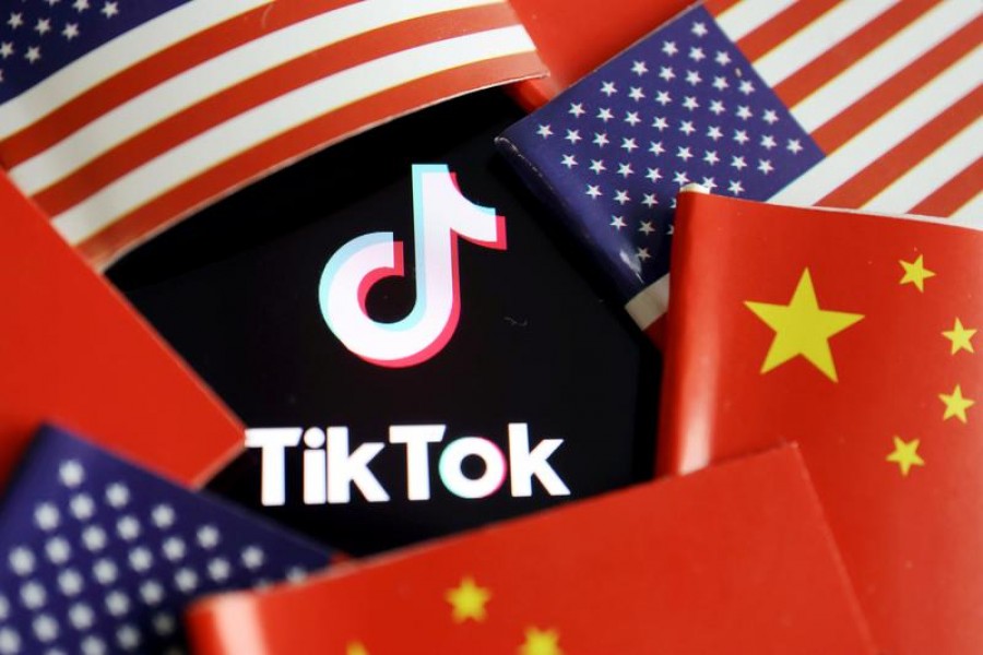 Trump to block US downloads of TikTok, WeChat on Sunday