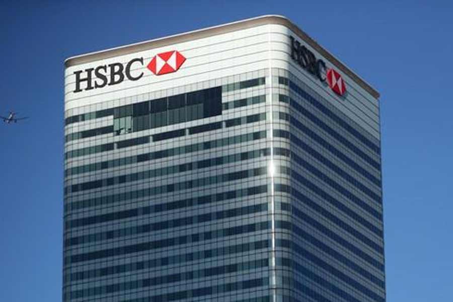 HSBC introduces dual currency transaction on debit card