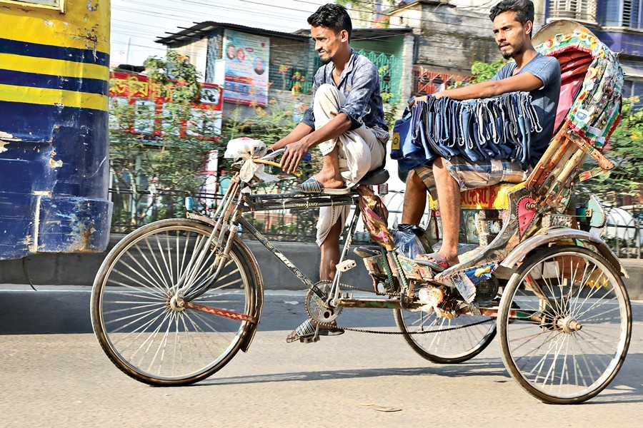 Of battery-run rickshaws