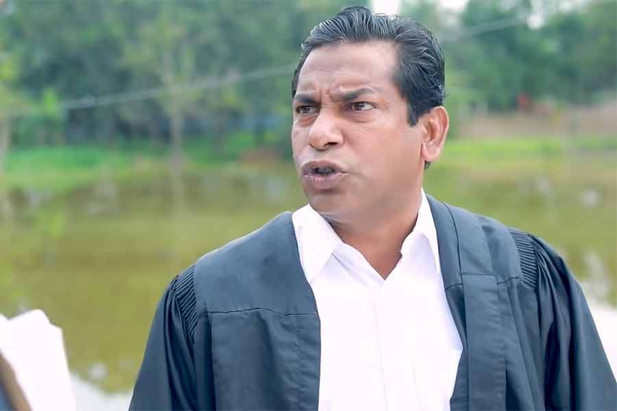 Actor Mosharraf Karim faces lawsuit for 'insulting' lawyers in drama