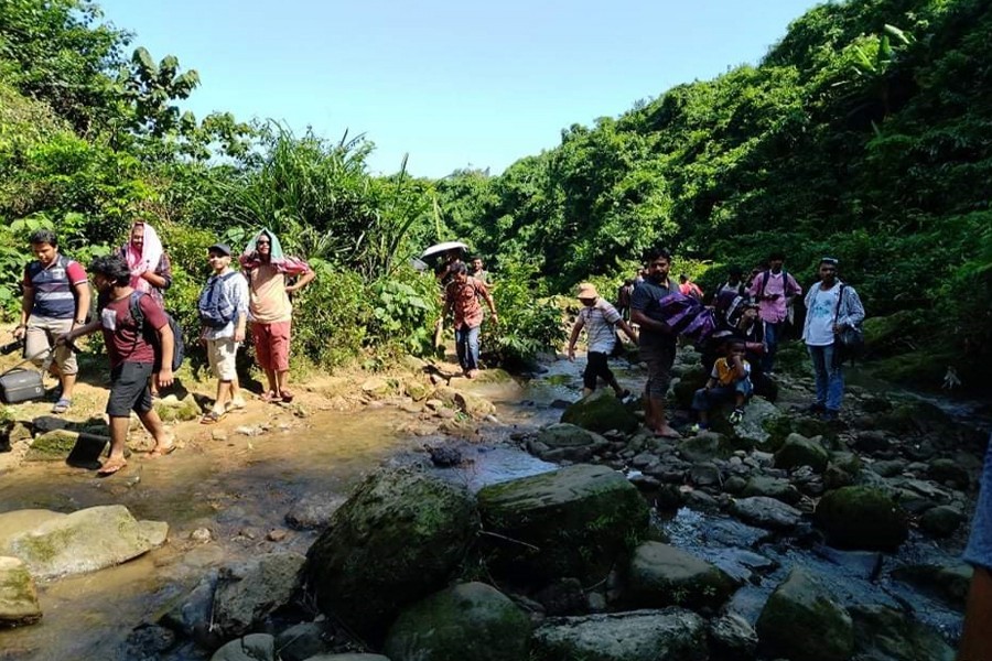 Tourists flock to hills after lockdown is lifted. The photo was taken from Chandradinga hill in Kalmakanda Rangchati union in Netrakona — FE Photo