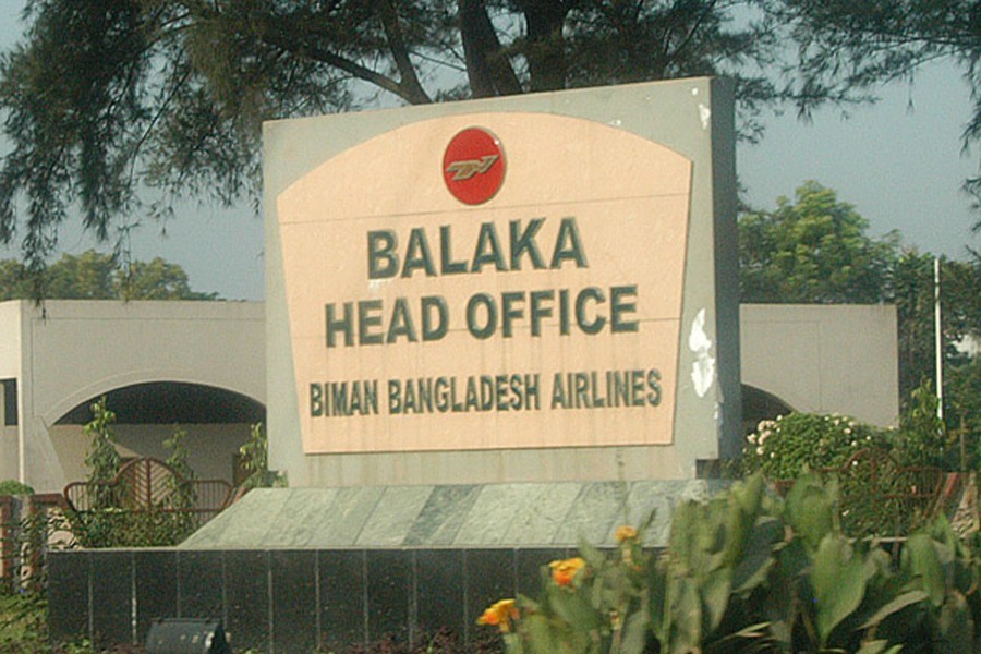 ‘Angry, frustrated’ Biman pilots launch protests over pay cut