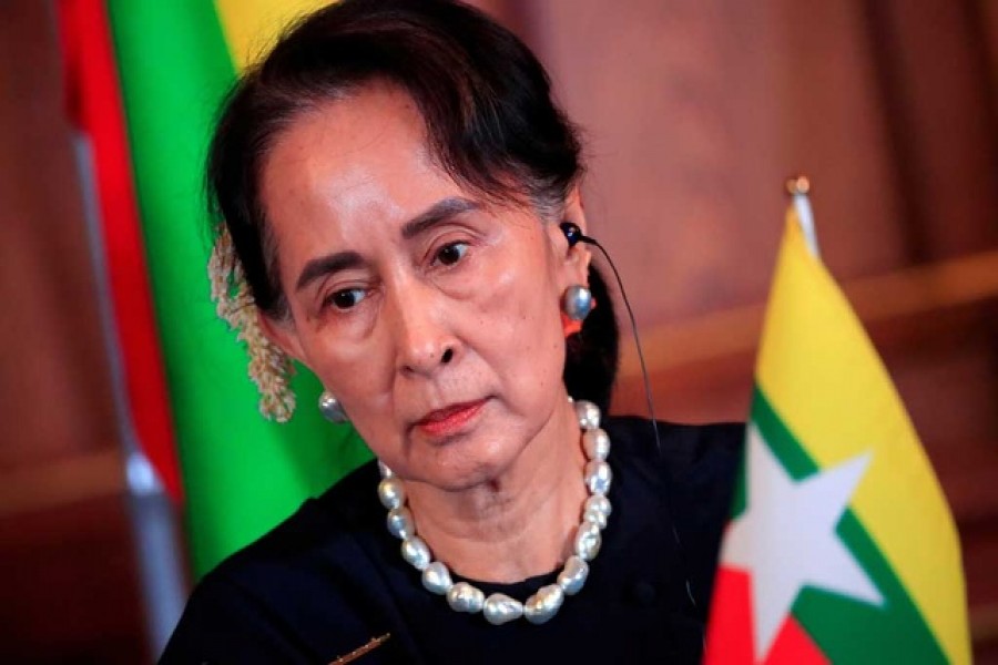 Myanmar's State Counsellor Aung San Suu Kyi attends the joint news conference of the Japan-Mekong Summit Meeting at the Akasaka Palace State Guest House in Tokyo, Japan October 9, 2018. Franck Robichon/Pool via Reuters