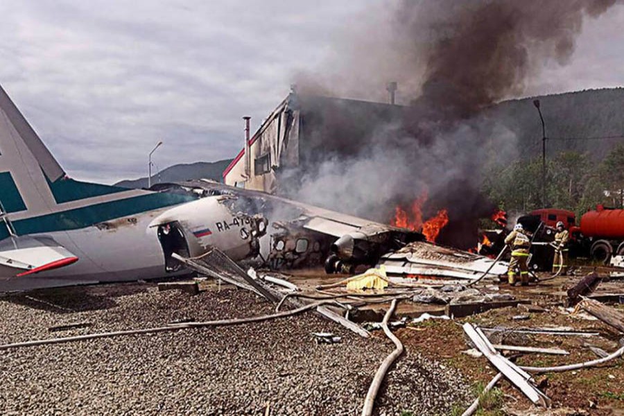 Large cargo plane crashes in Siberia, killing four