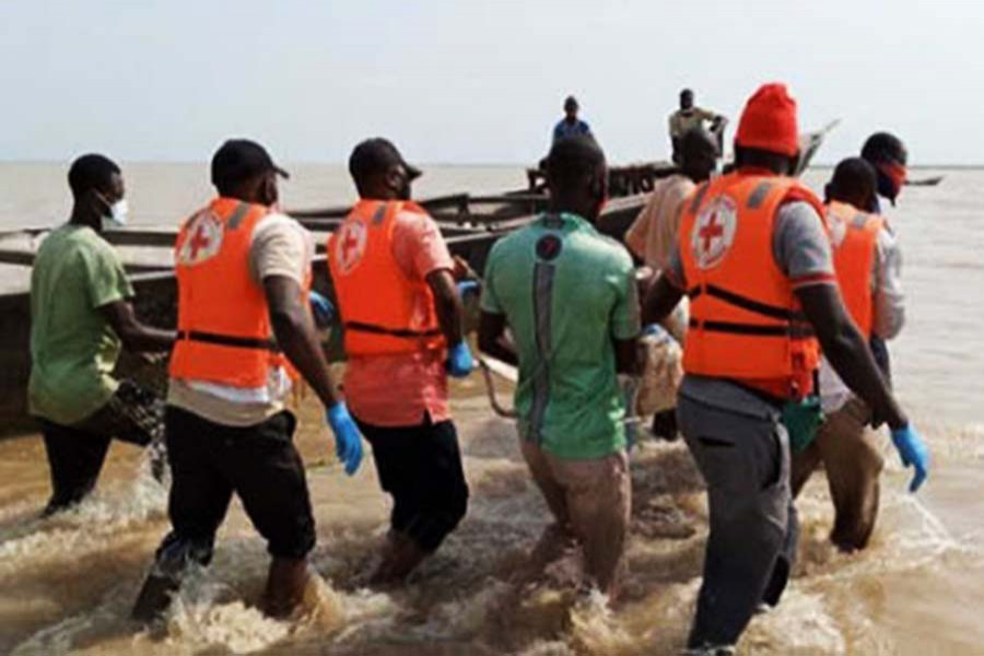 20 killed after overloaded boat capsizes in Nigeria