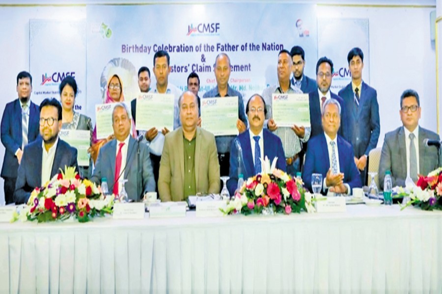 Capital Market Stabilisation Fund (CMSF) has settled 30 claims recently in the second phase depositing cash dividend worth Tk 2.01 million into the accounts of investors. BSEC Chairman Professor Shibli Rubayat-Ul-Islam handed over the cheques to the claimants in the event chaired by CMSF Chairman Mr. Md. Nojibur Rahman and attended, among others, by BSEC Commissioner Dr. Shaikh Shamsuddin Ahmed and members of the board.
