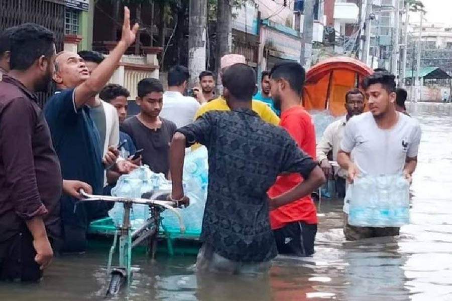 Flood-hit Sylhet dwellers suffer crisis of gas, power, drinking water 