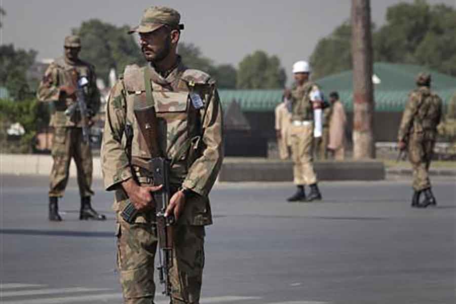 Four Pakistani soldiers killed by suicide bomber near Afghan border