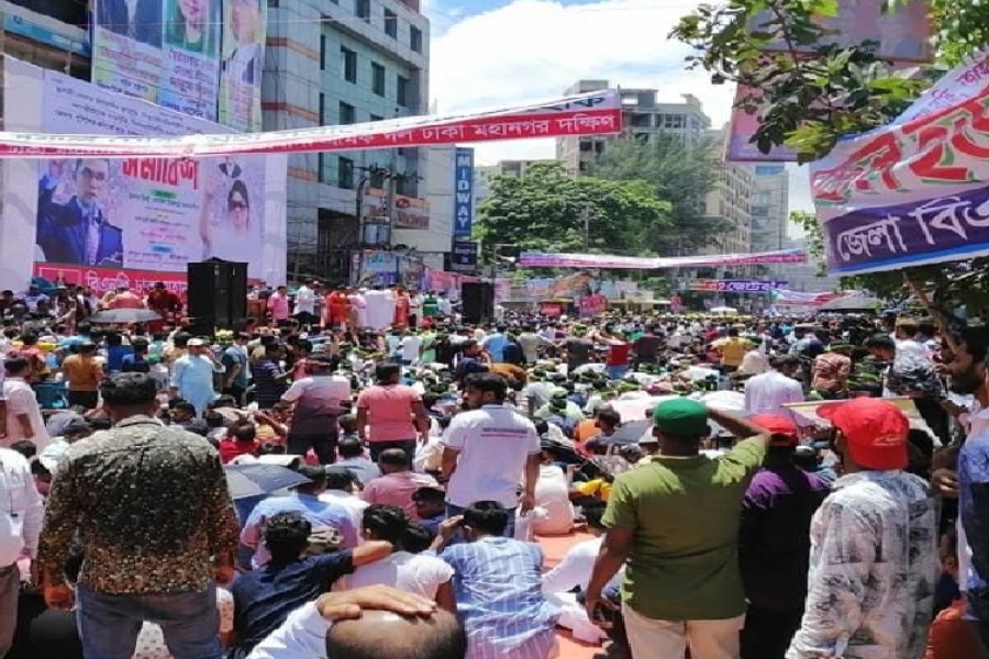 Fuel price hike: BNP’s huge protest rally underway at Nayapaltan