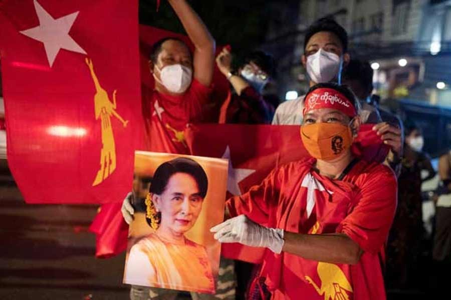 Military-ruled Myanmar jails Suu Kyi for six years in graft cases