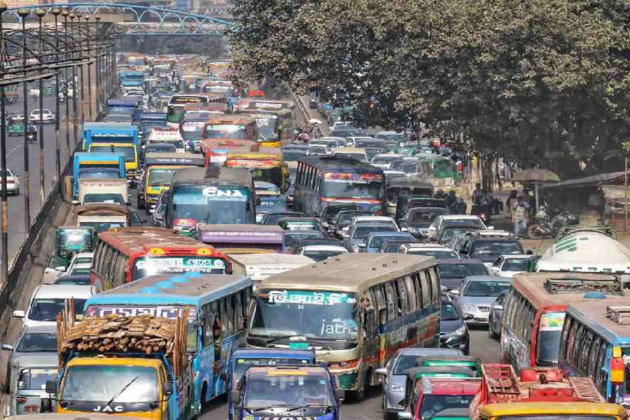 Commuters asked to avoid airport road till Saturday midnight for BRT project