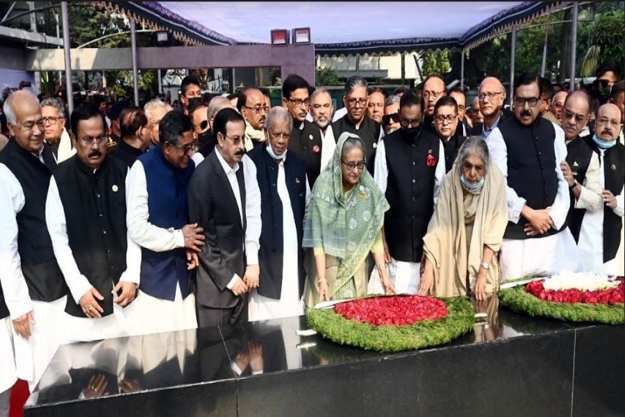 New AL central committee pays tribute to Bangabandhu