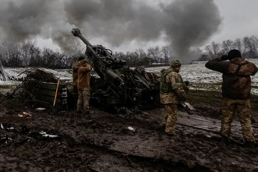Ukrainian service members fire a shell from an M777 Howitzer at a front line, as Russia's attack on Ukraine continues, in Donetsk Region, Ukraine Nov 23, 2022.Reuters